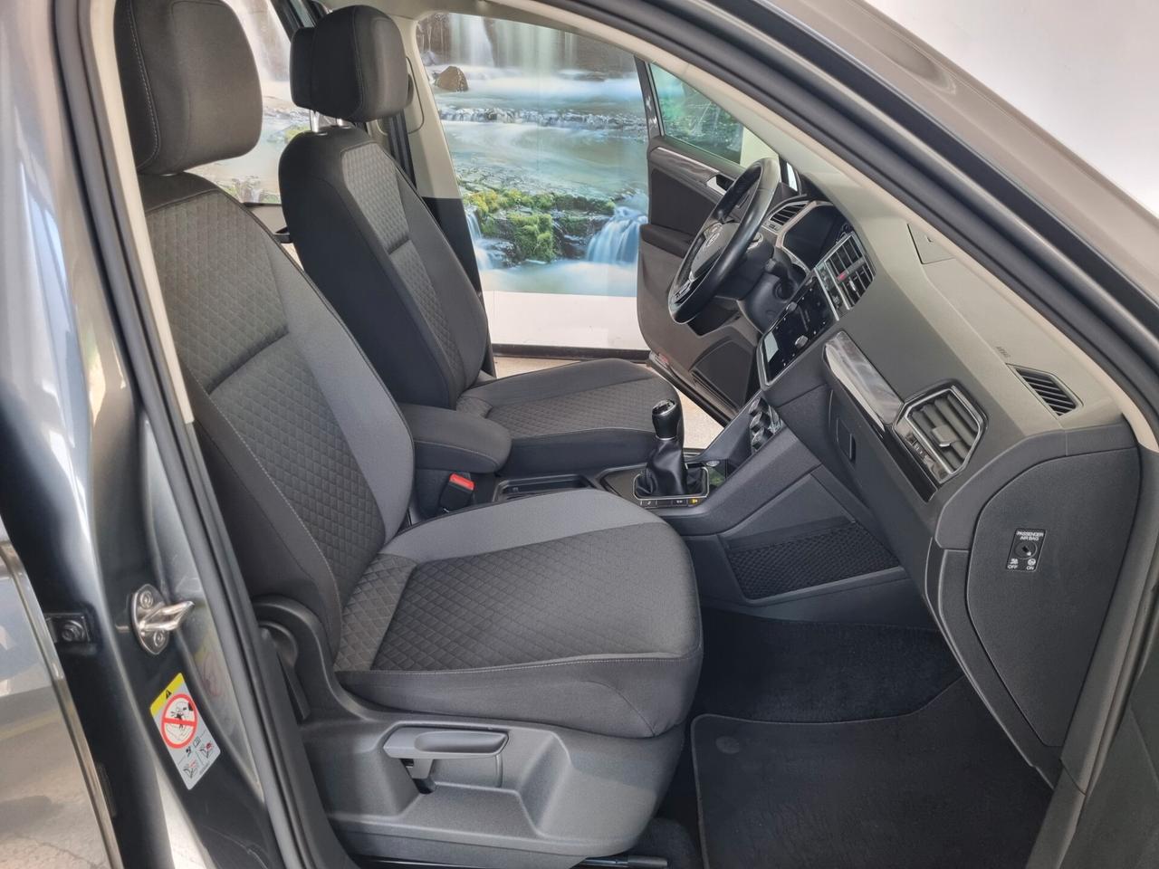 Volkswagen Tiguan 1.6 TDI SCR R-Line, VIRTUAL COCKPIT, KEYLESS
