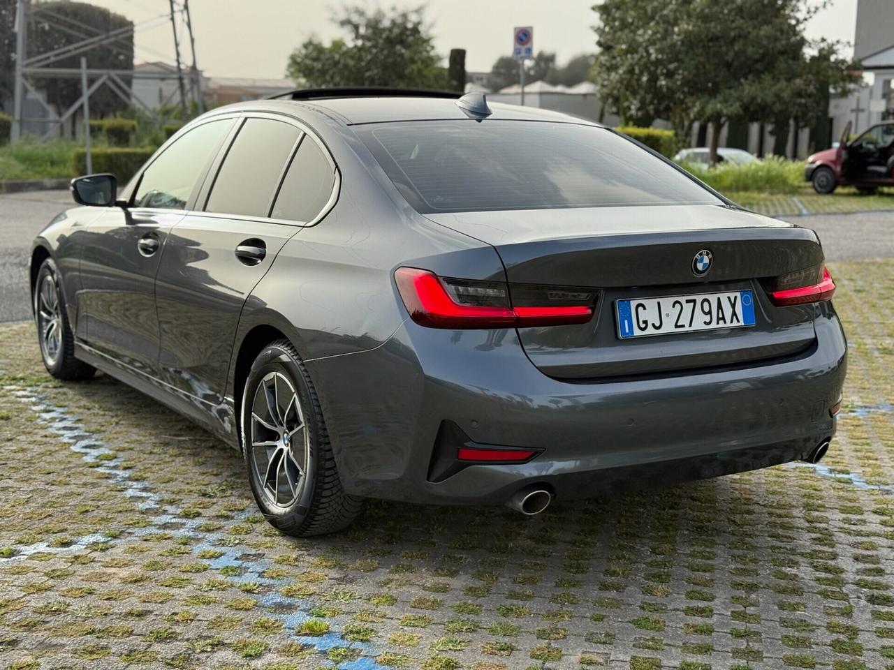 BMW 318d 2022 48V 2.0 150cv automatica