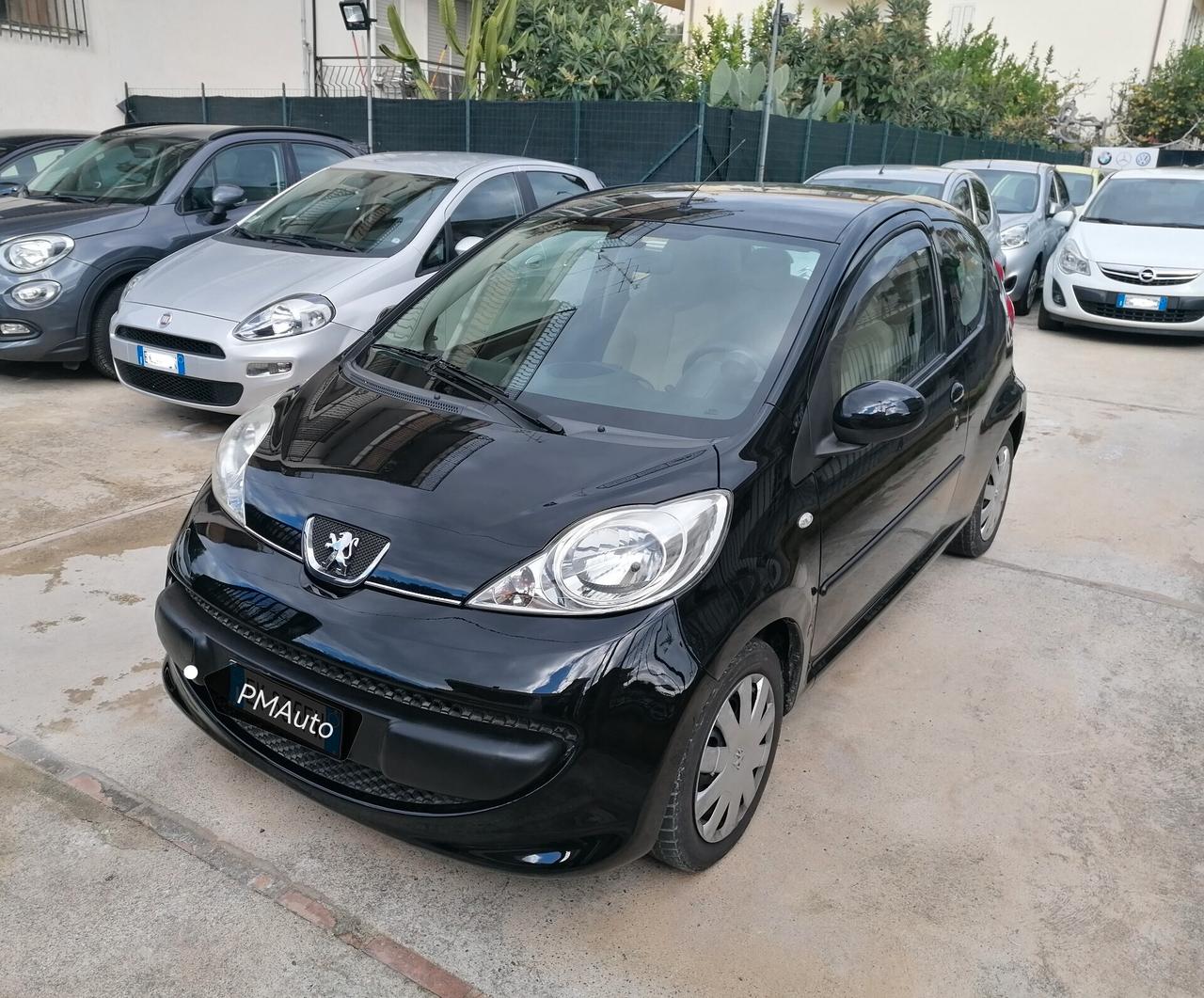 Peugeot 107 1.0 68CV 3p. Sport