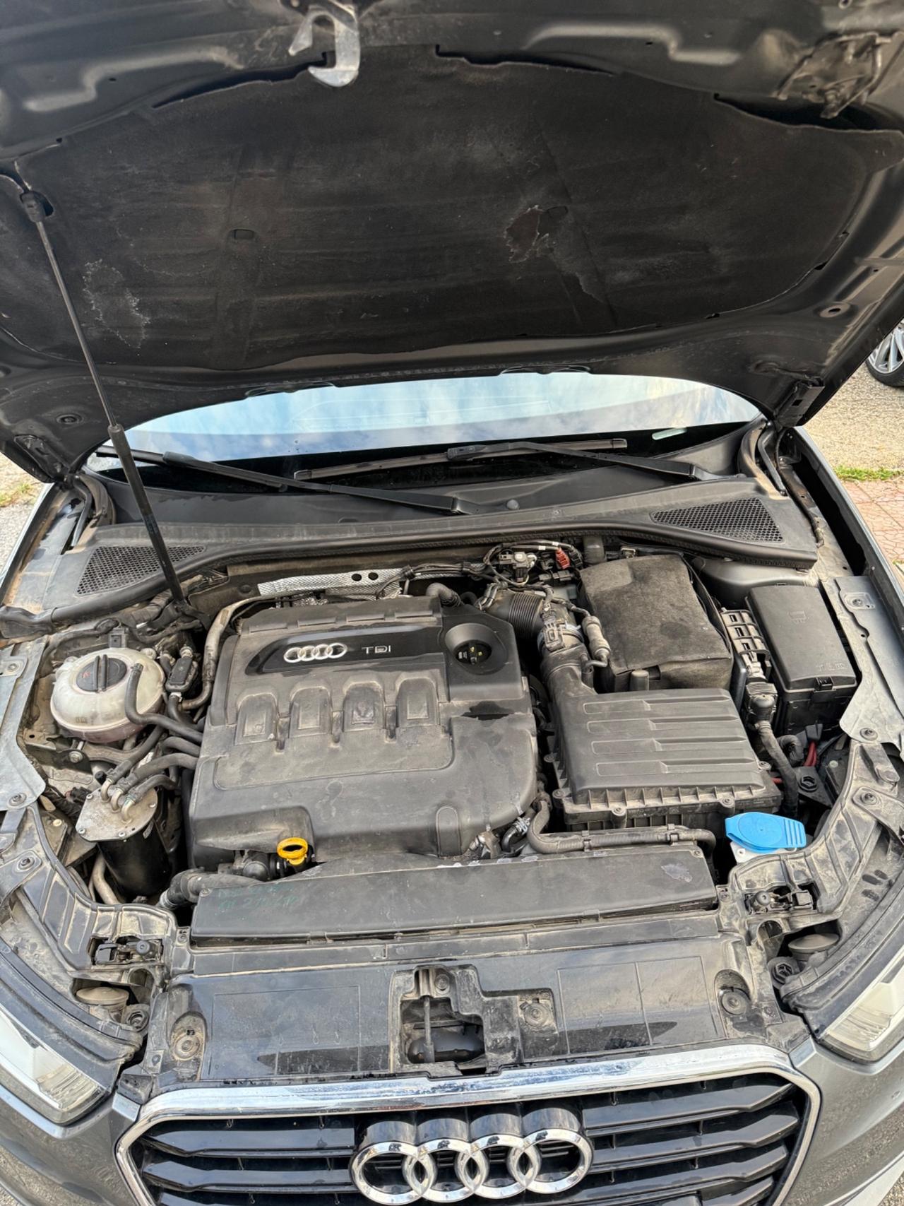 Audi A3 SPB 1.6 TDI clean diesel S tronic Young