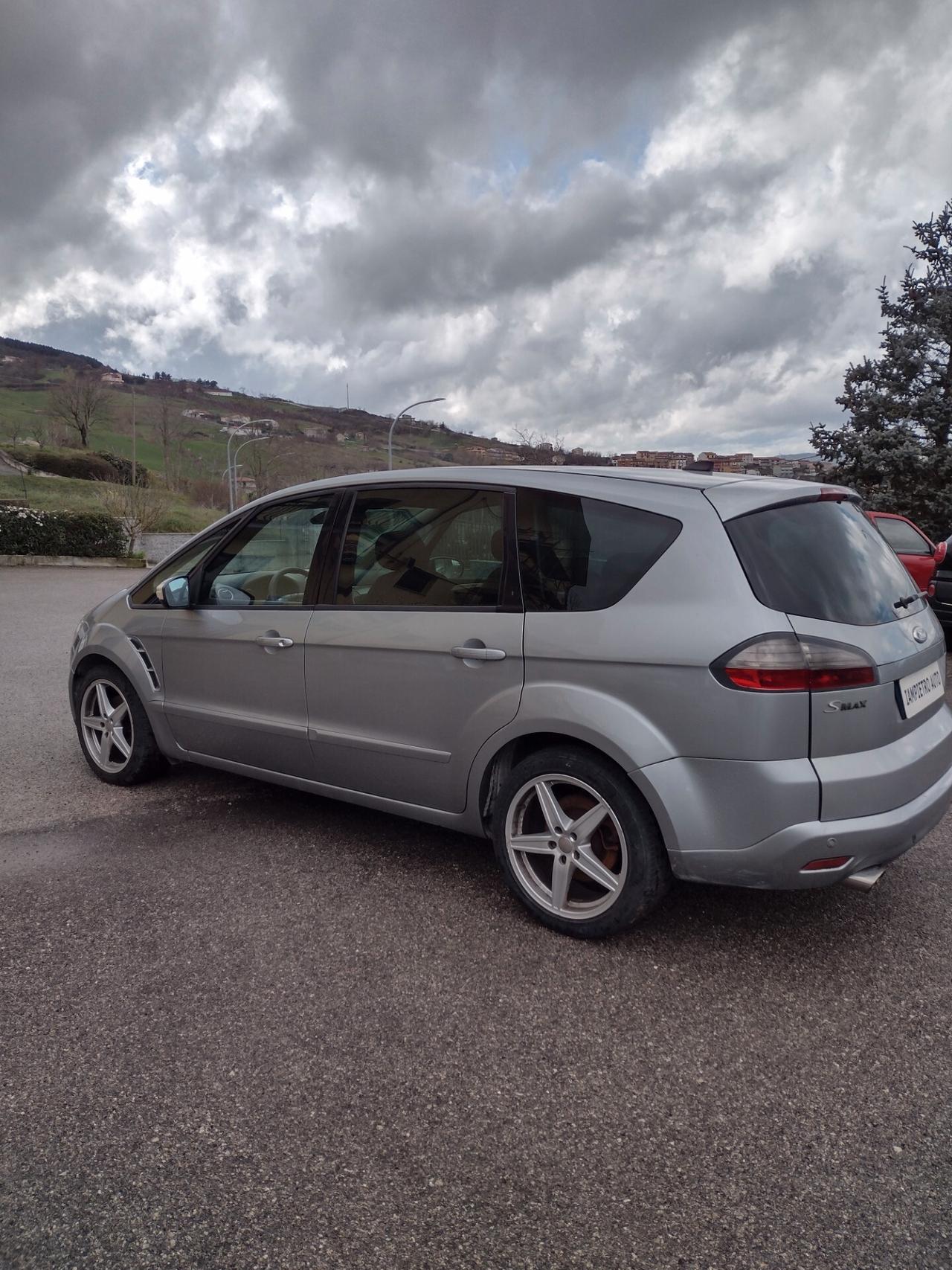 Ford S-Max 2.0 TDCi 140CV Titanium