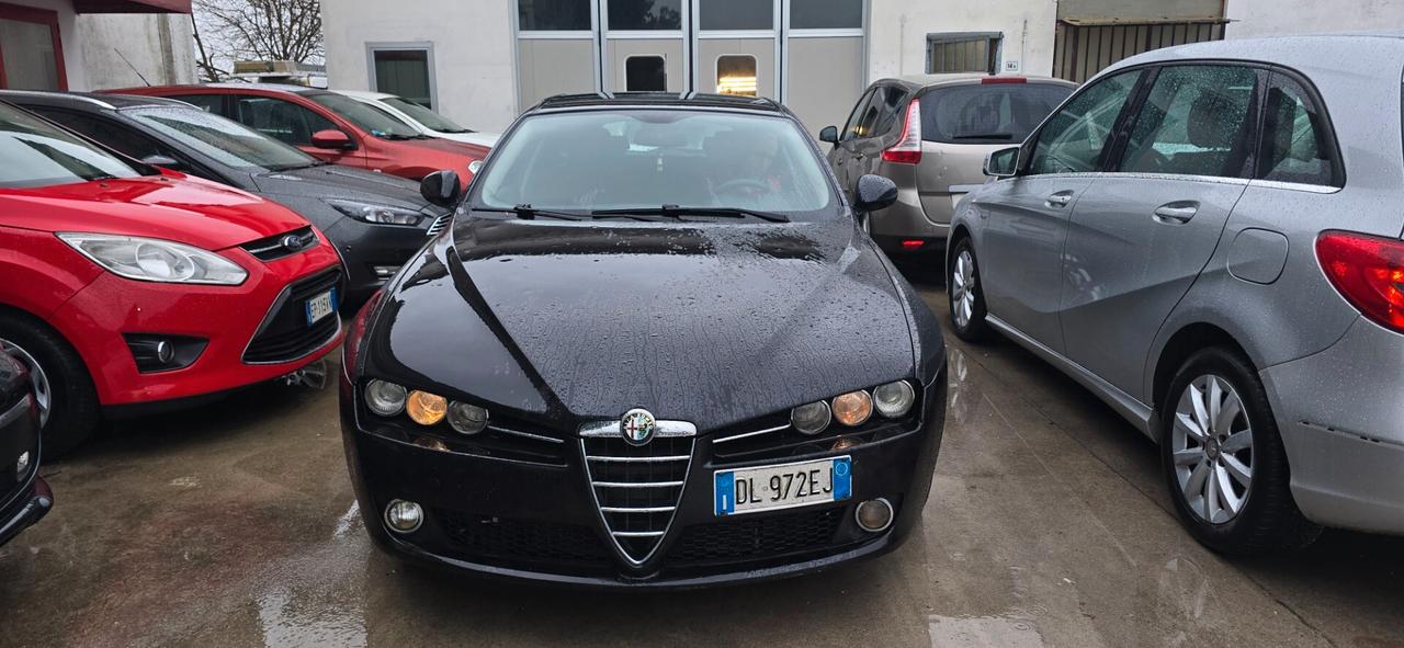 Alfa 159 tutta apena revisionata e batteria nuova