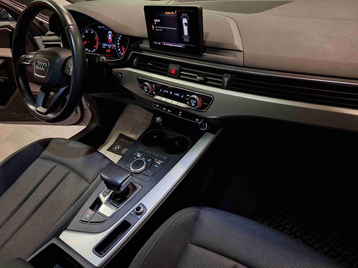 AUDI A4 Avant 35 TDI S tr Sport - 8 GOMME - APPLE - VETRI SCURI - GAR.24 MESI