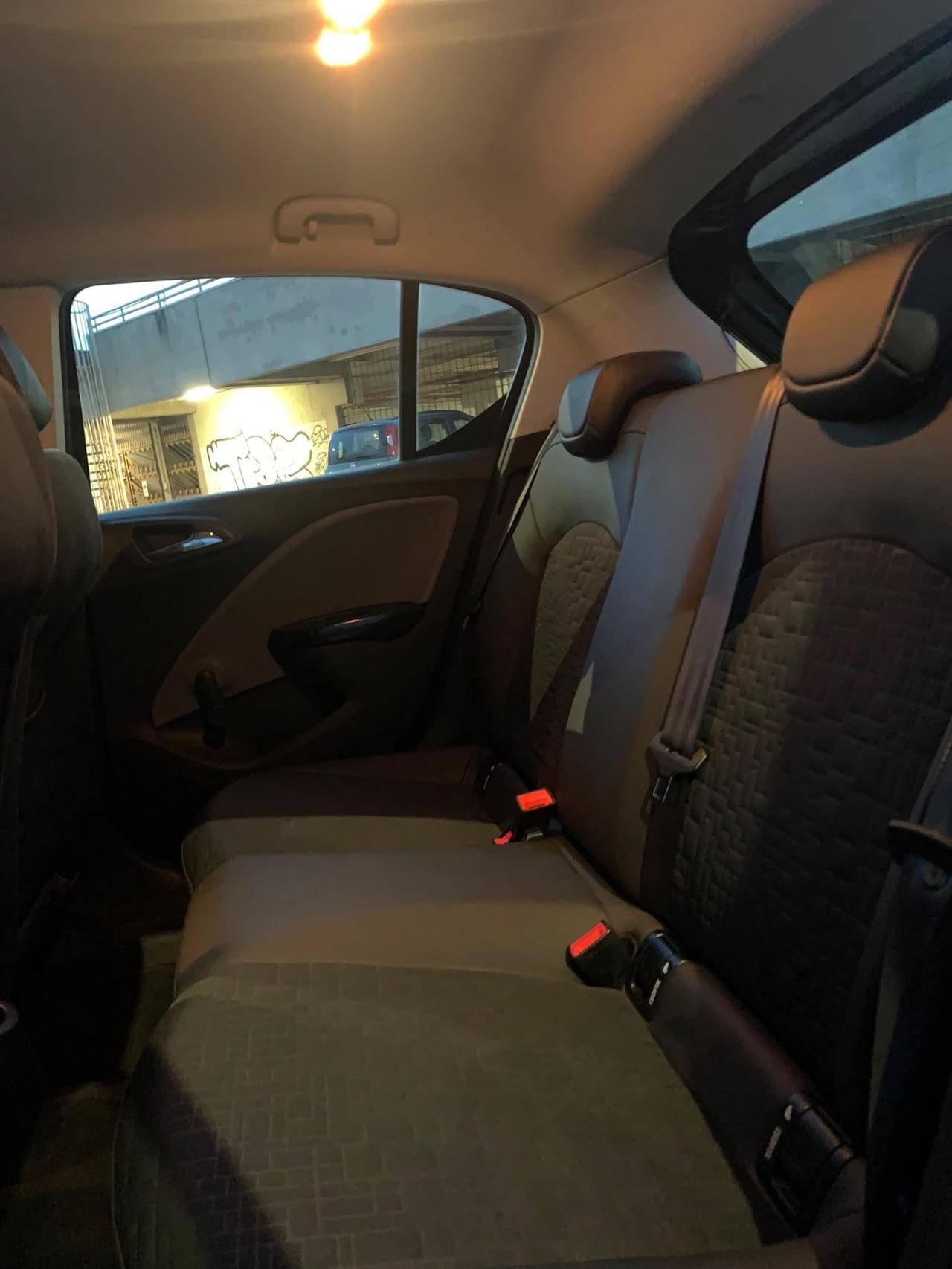 Opel Corsa 1.4 90CV GPL Tech 5 porte