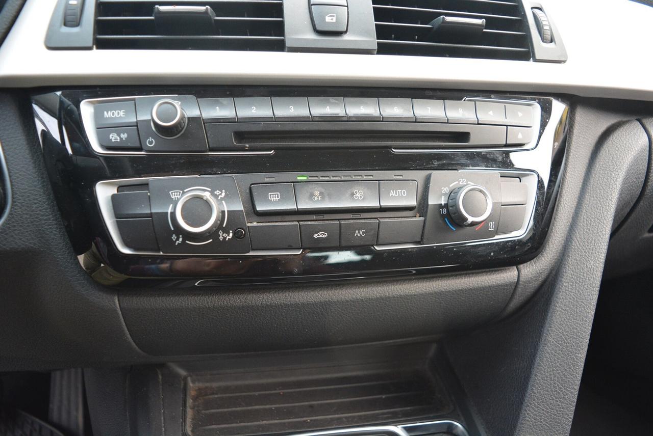 Bmw 318 318d Touring Business Advantage aut.