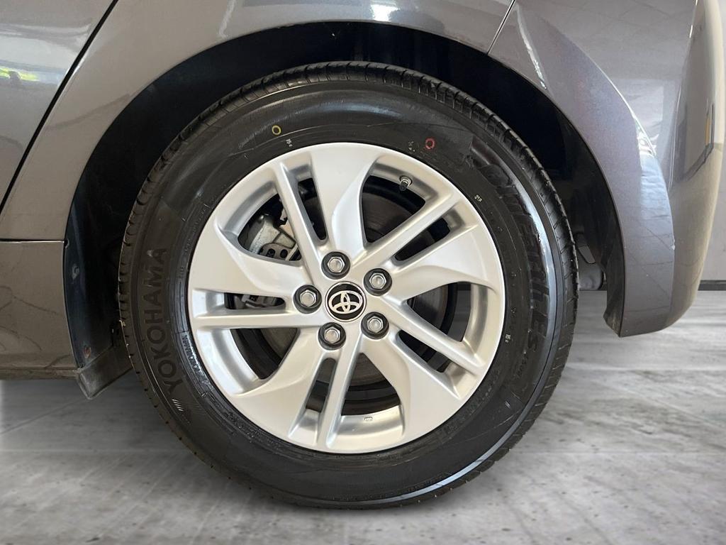 Toyota Yaris 1.5 hybrid Business