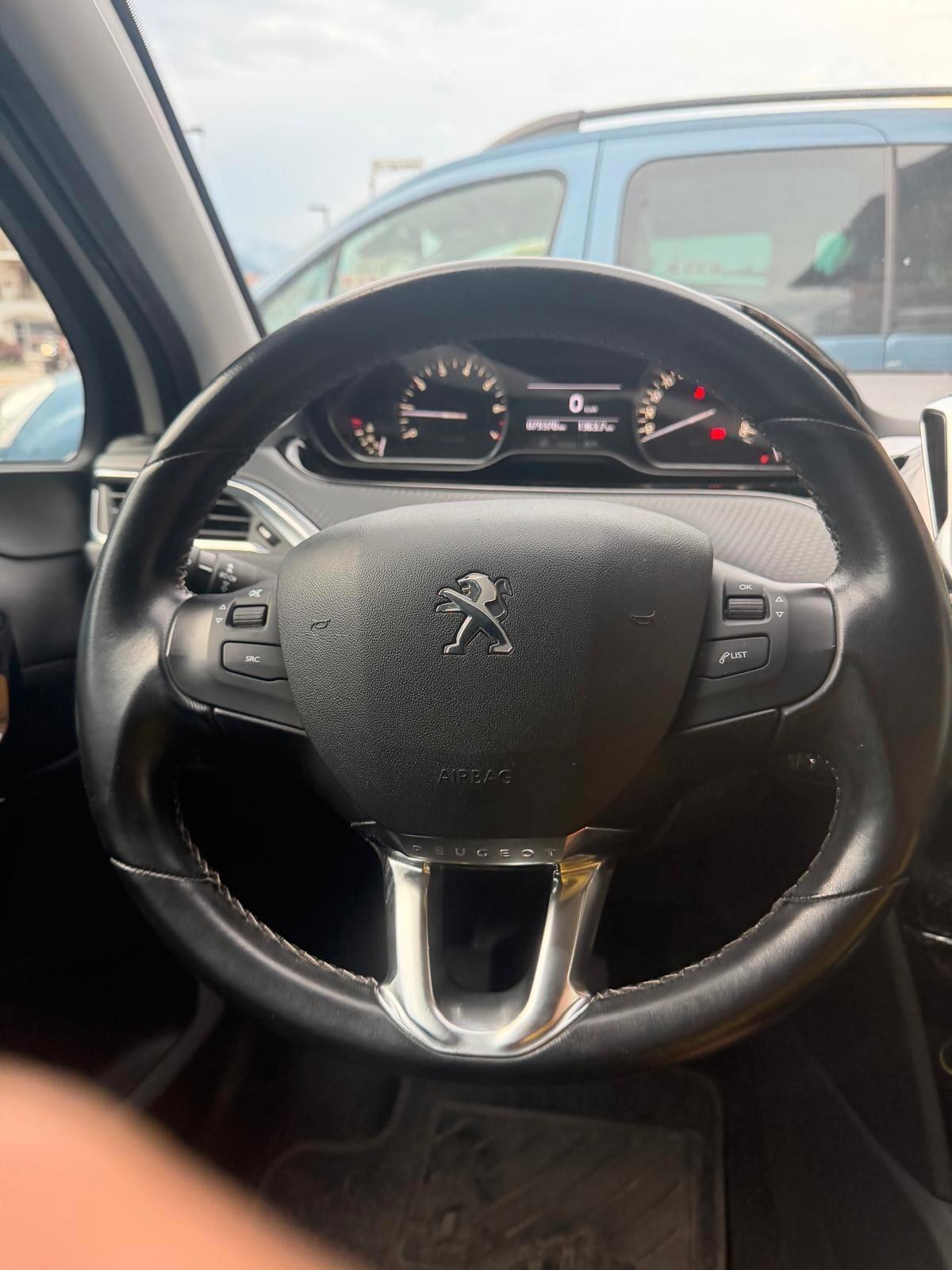 Peugeot 208 PureTech 82 5 porte Style