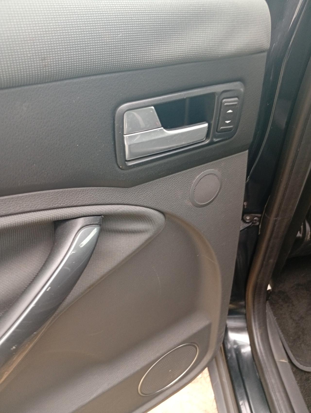 Ford Kuga 2.0 TDCi 140 CV 2WD Titanium