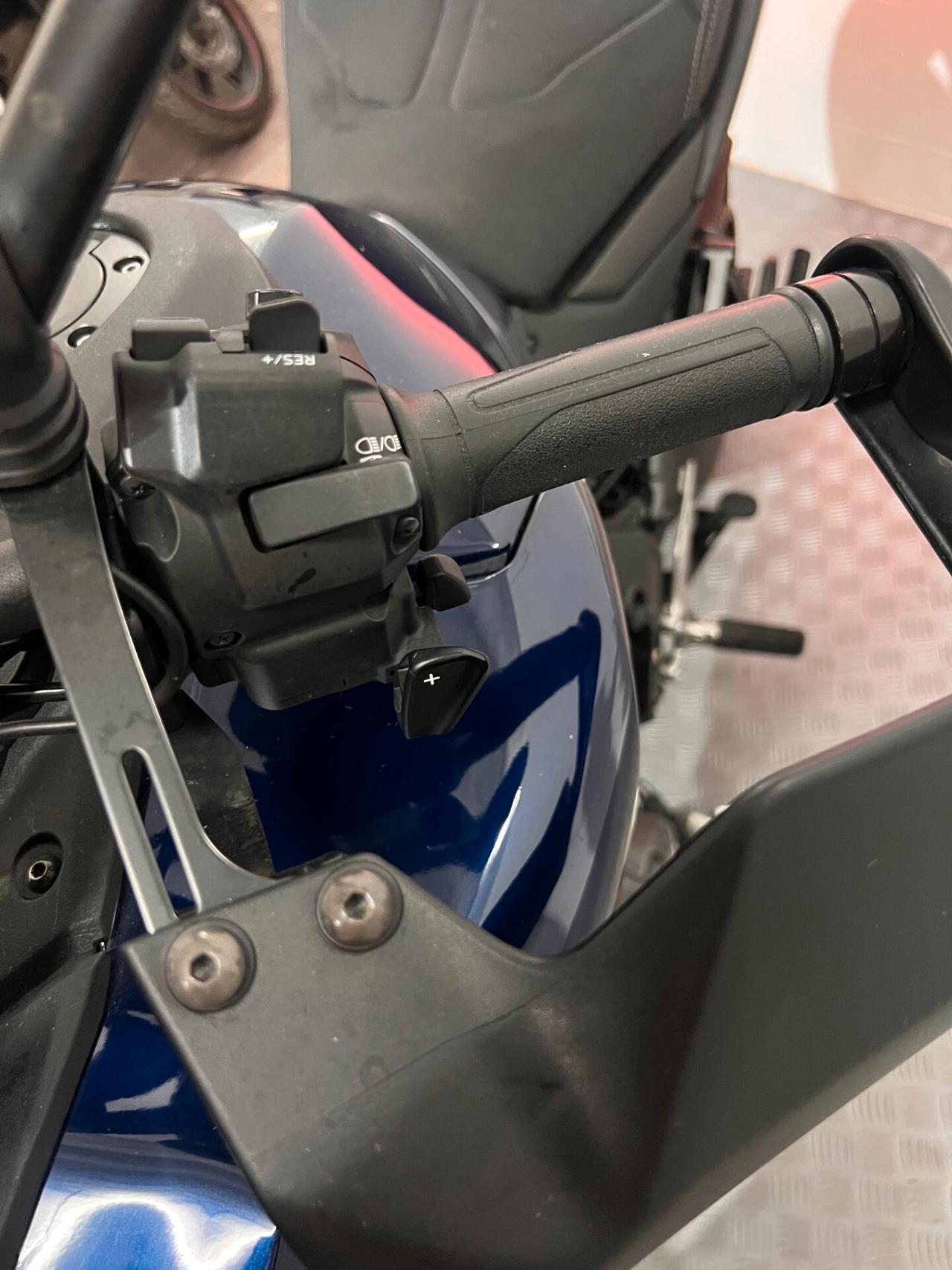 Yamaha Tracer 9 GT + Y-AMT