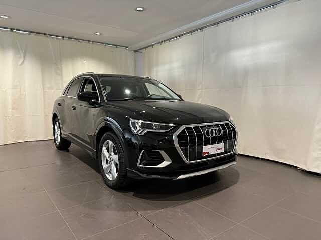 Audi Q3 35 TDI S tronic Business Advanced