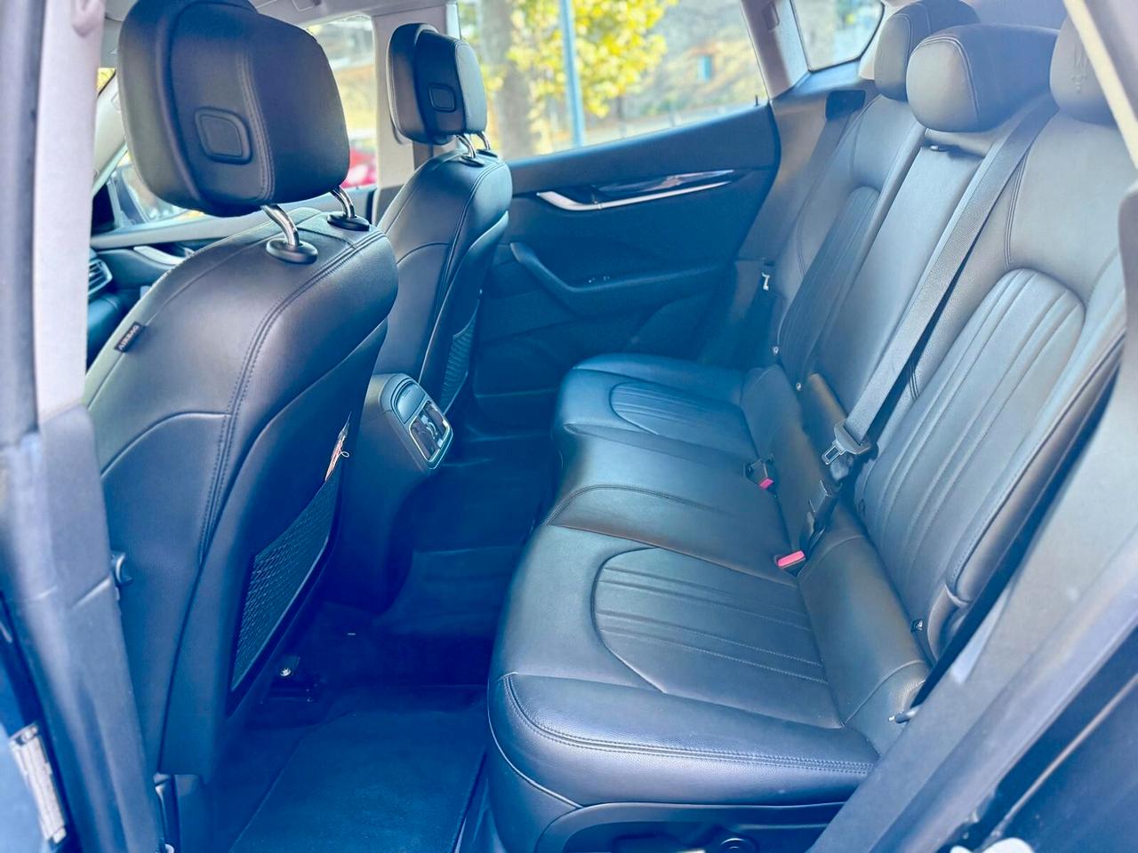 Maserati Levante V6 Diesel 275 CV AWD Granlusso, SERVICE MASERATI/FERRARI FATTURE SAMOCAR, PERFETTA, GARANZIA UFFICIALE