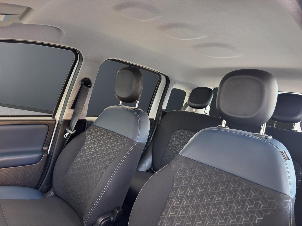 FIAT PANDA 1.0 FireFly S&S HYBRID CITY CROSS