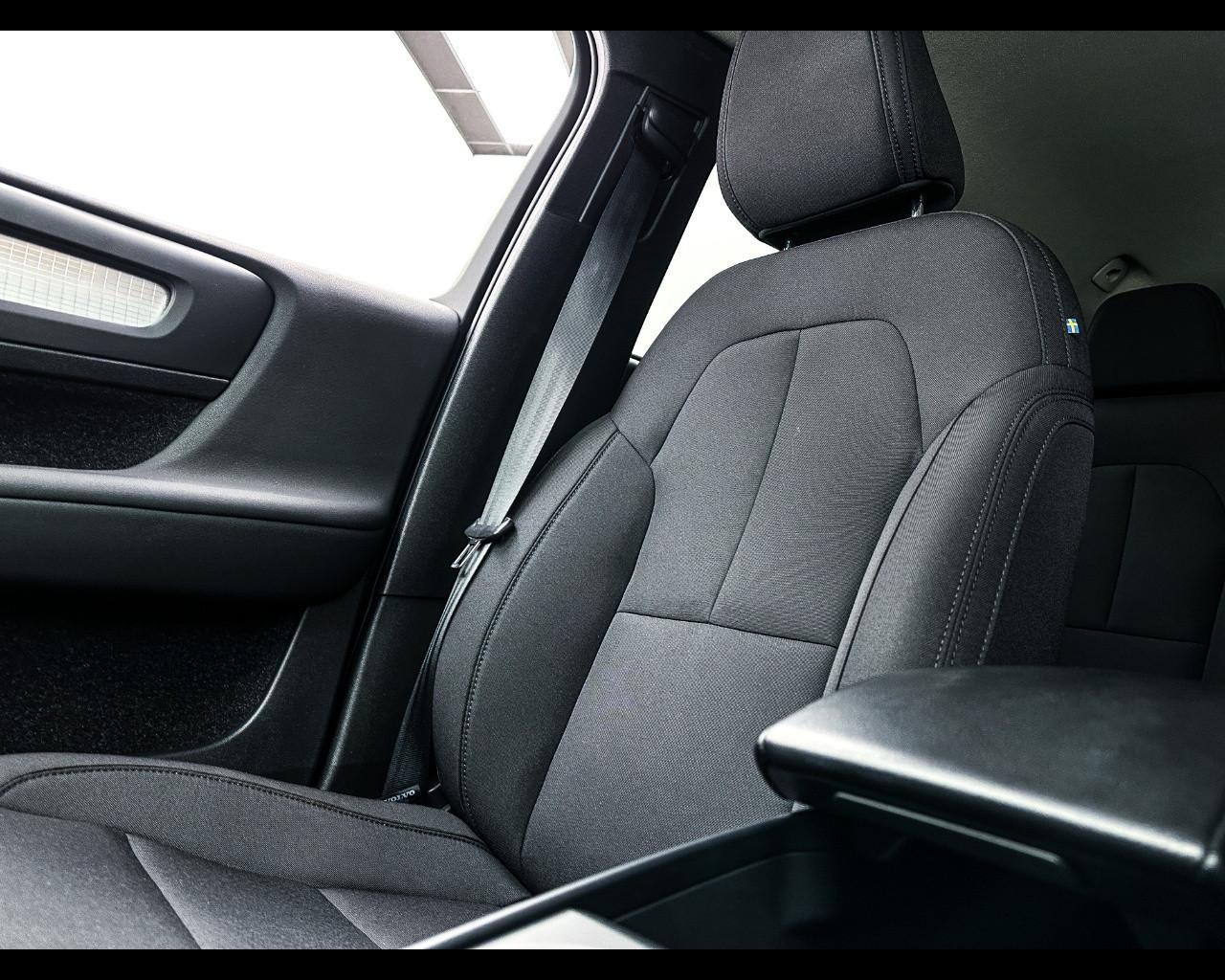 VOLVO XC40 (2017-->) - XC40 T5 Recharge Plug-in Hybrid Inscription Expression