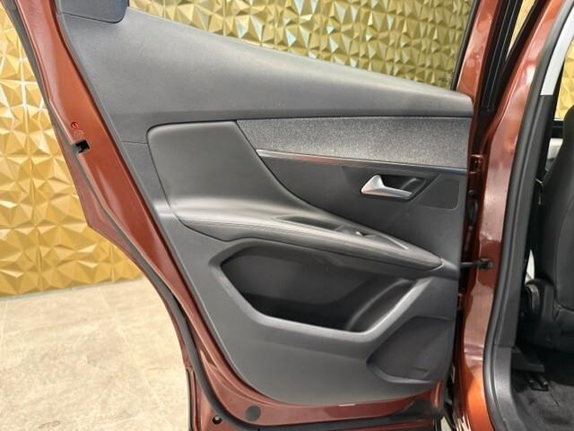 Peugeot 3008 PureTech Turbo 130 Allure