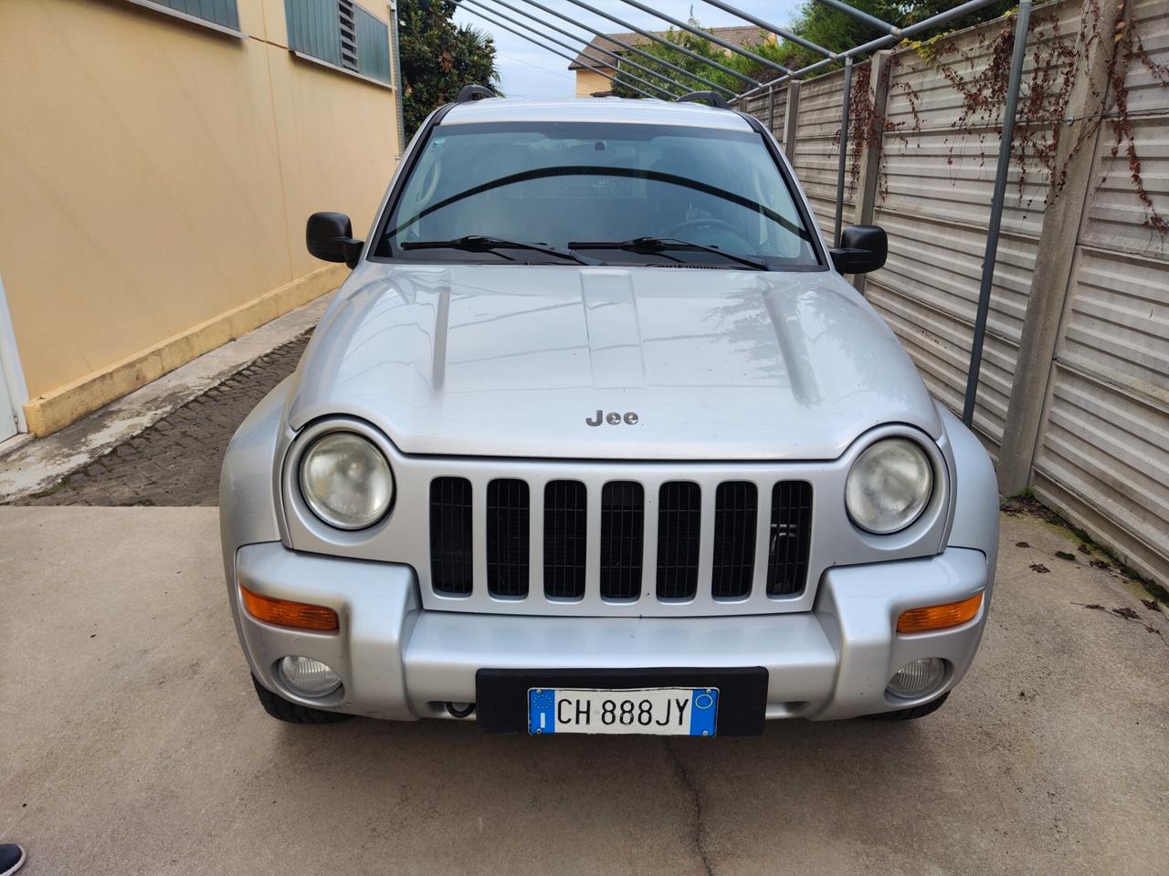 Jeep Cherokee 2.5 CRD