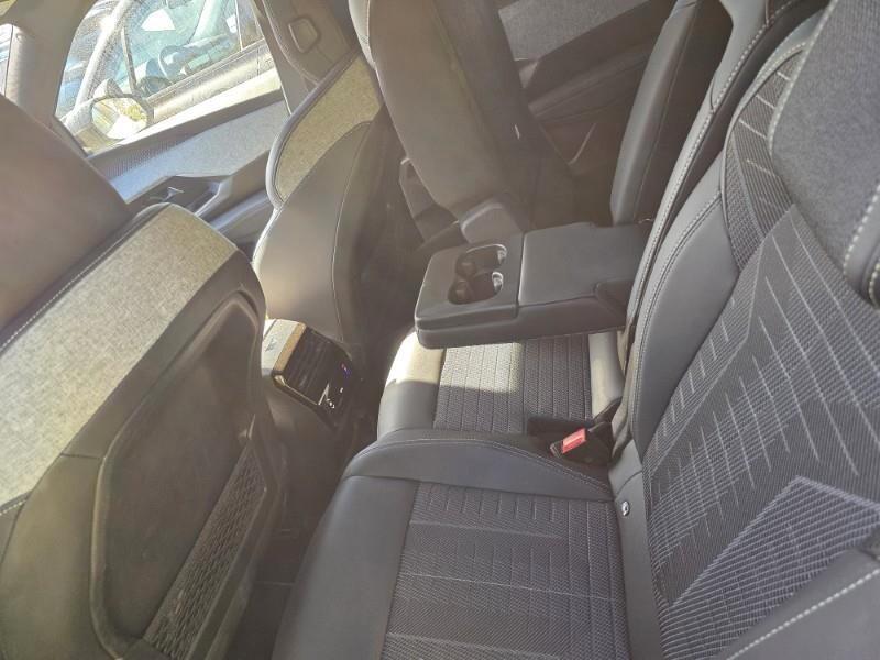 Peugeot 5008 Hybrid 136 e-DCS6 GT