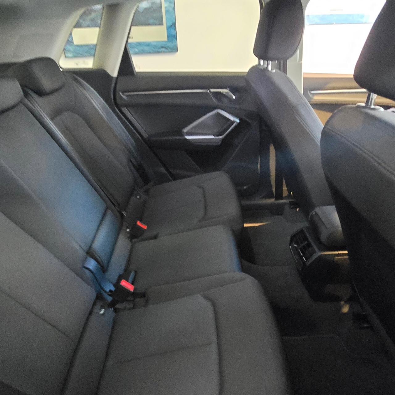 CERTIFICATA UFFICIALE - Audi Q3 40 TDI quattro S tronic Business
