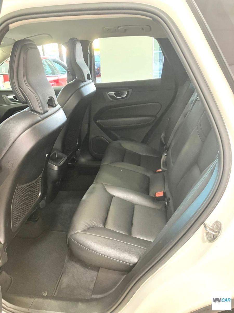 VOLVO - XC60 - Scegli Versione