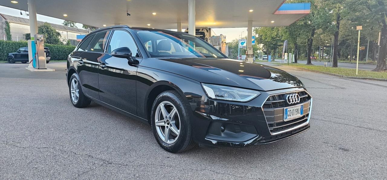 Audi A4 35 TDI/163 CV S tronic Iva Esposta