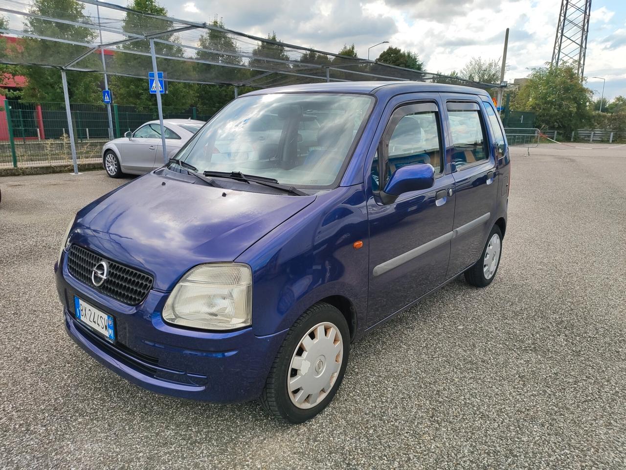 Opel Agila 1.2 16V Comfort