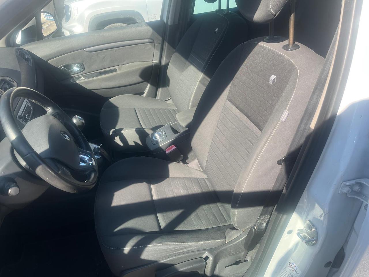 Renault scenic-c-mode-1.5 dci-full-2014