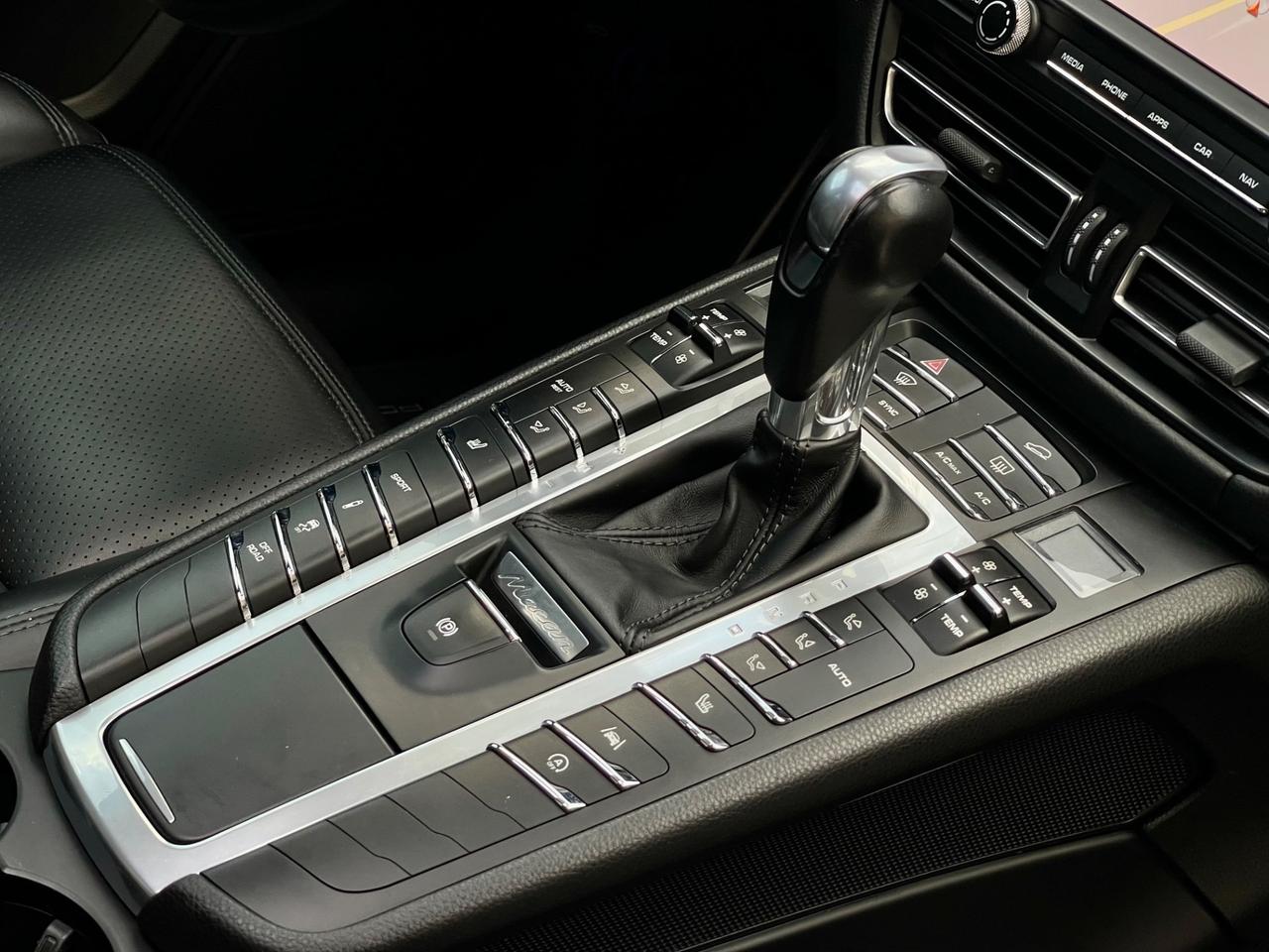 Porsche Macan 2.0 245cv TETTO/R21/CHRONO - FULL