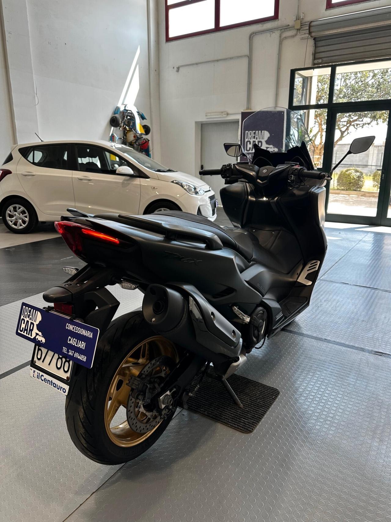 Yamaha T Max 560