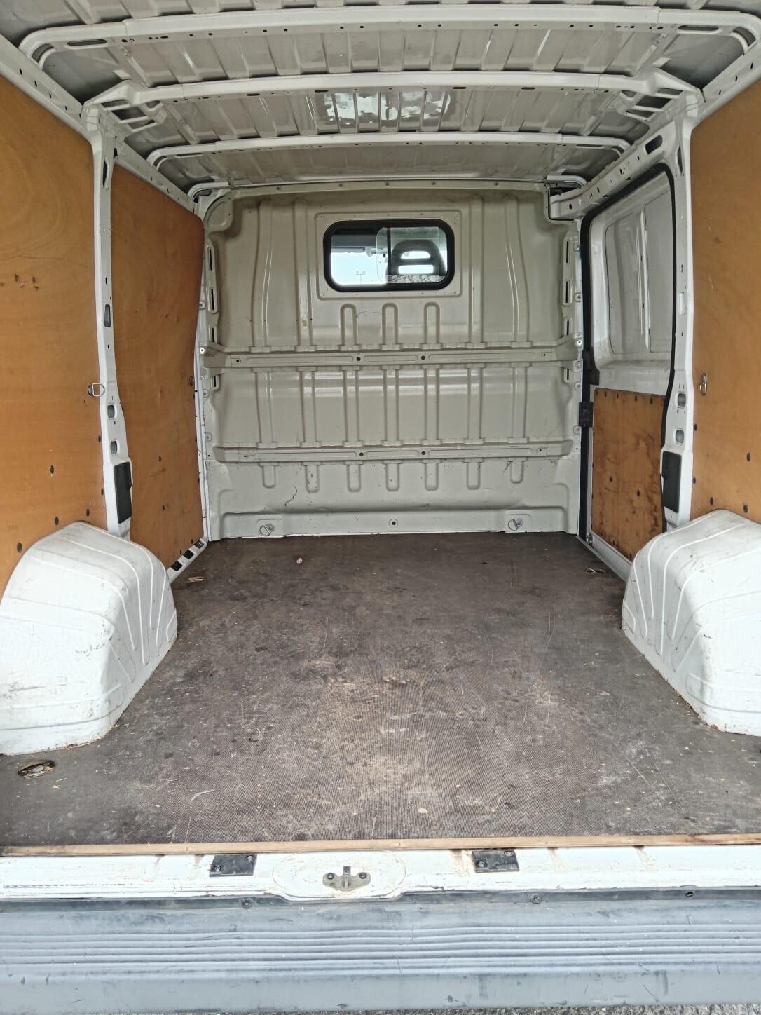 Peugeot Boxer 333 2.2 HDi/120CV PM Autocarro