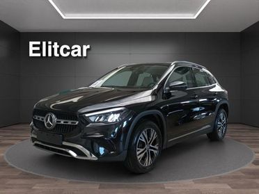MERCEDES-BENZ GLA 180 Automatic Progressive Advanced