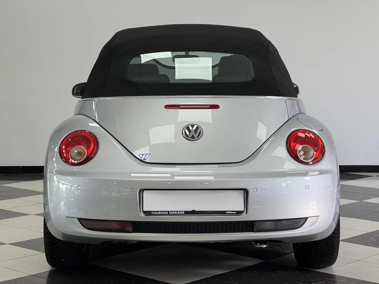 Volkswagen New Beetle 2.0 Cabrio aut.
