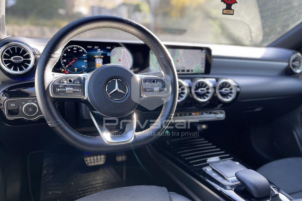 MERCEDES A 200 d Automatic Premium