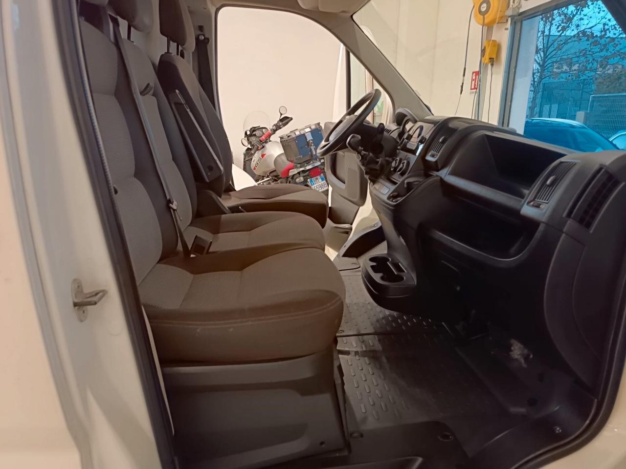 Peugeot Boxer 328 2.2 BlueHDi 120 S&S PC-TN Furgone