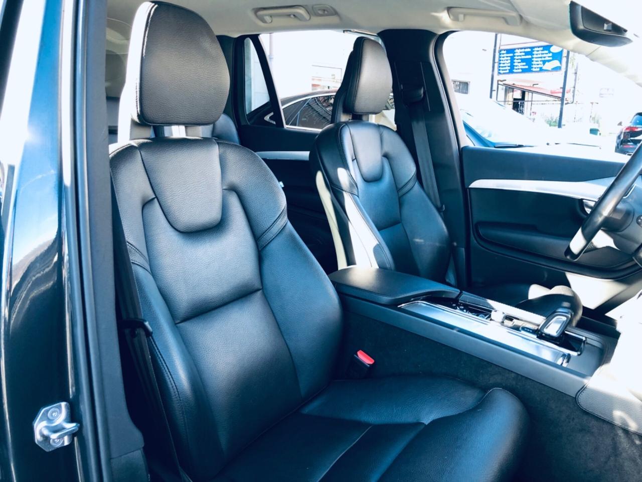 Volvo XC 90 XC90 B5 (d) AWD Geartronic Momentum