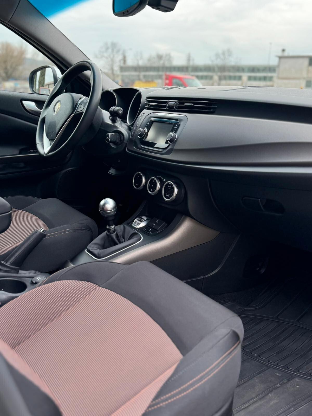 Alfa Romeo Giulietta 1.4 Turbo Benzina 120 CV Distinctive