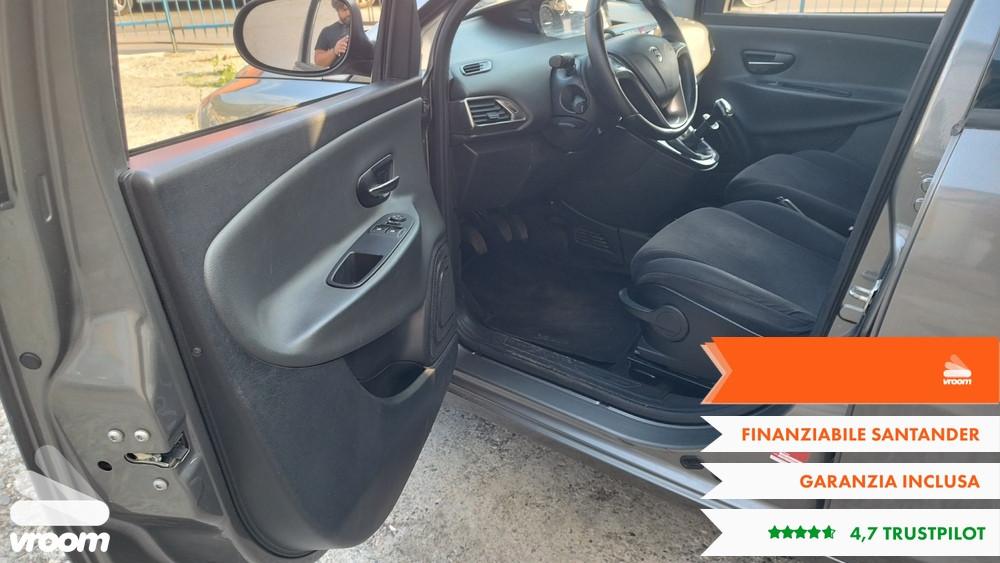 LANCIA Ypsilon 3ª serie Ypsilon 1.2 69 CV 5 po...