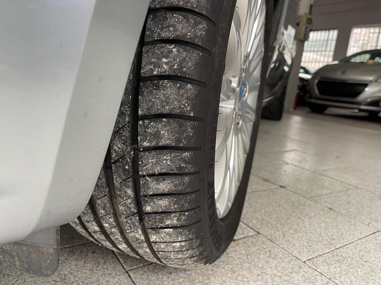 Ford Galaxy 2.0 TDCi 163 CV Powershift Titanium 7 POSTI