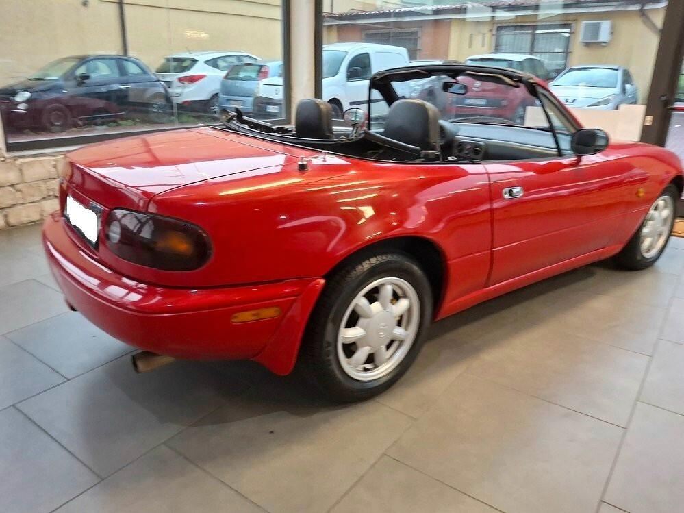 Mazda MX-5 1.6i 16V cat