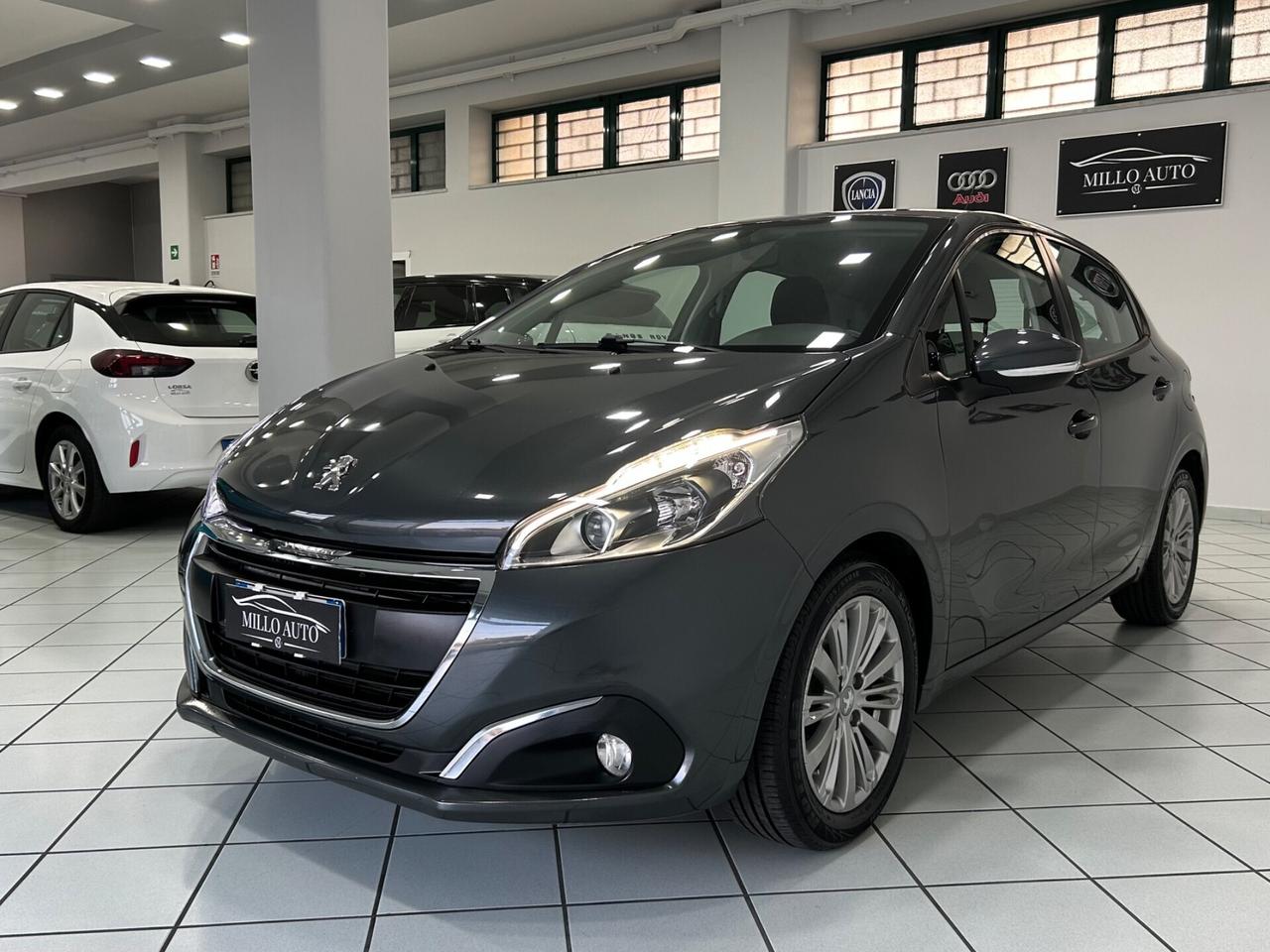 Peugeot 208 BlueHDi 75 5 porte Allure