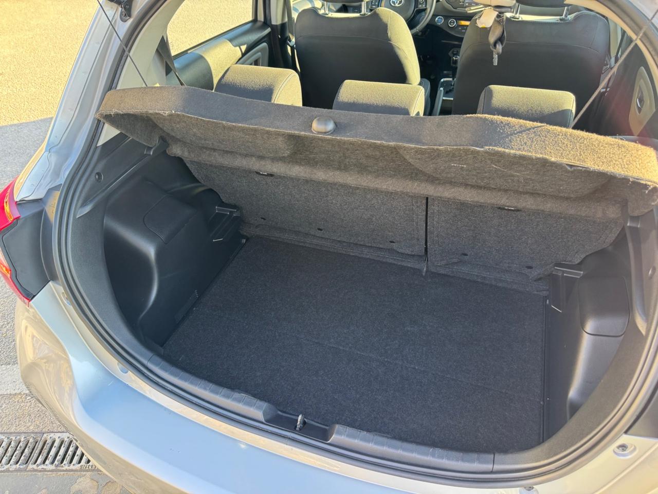 Toyota Yaris 1.5 HYBRID 5P.