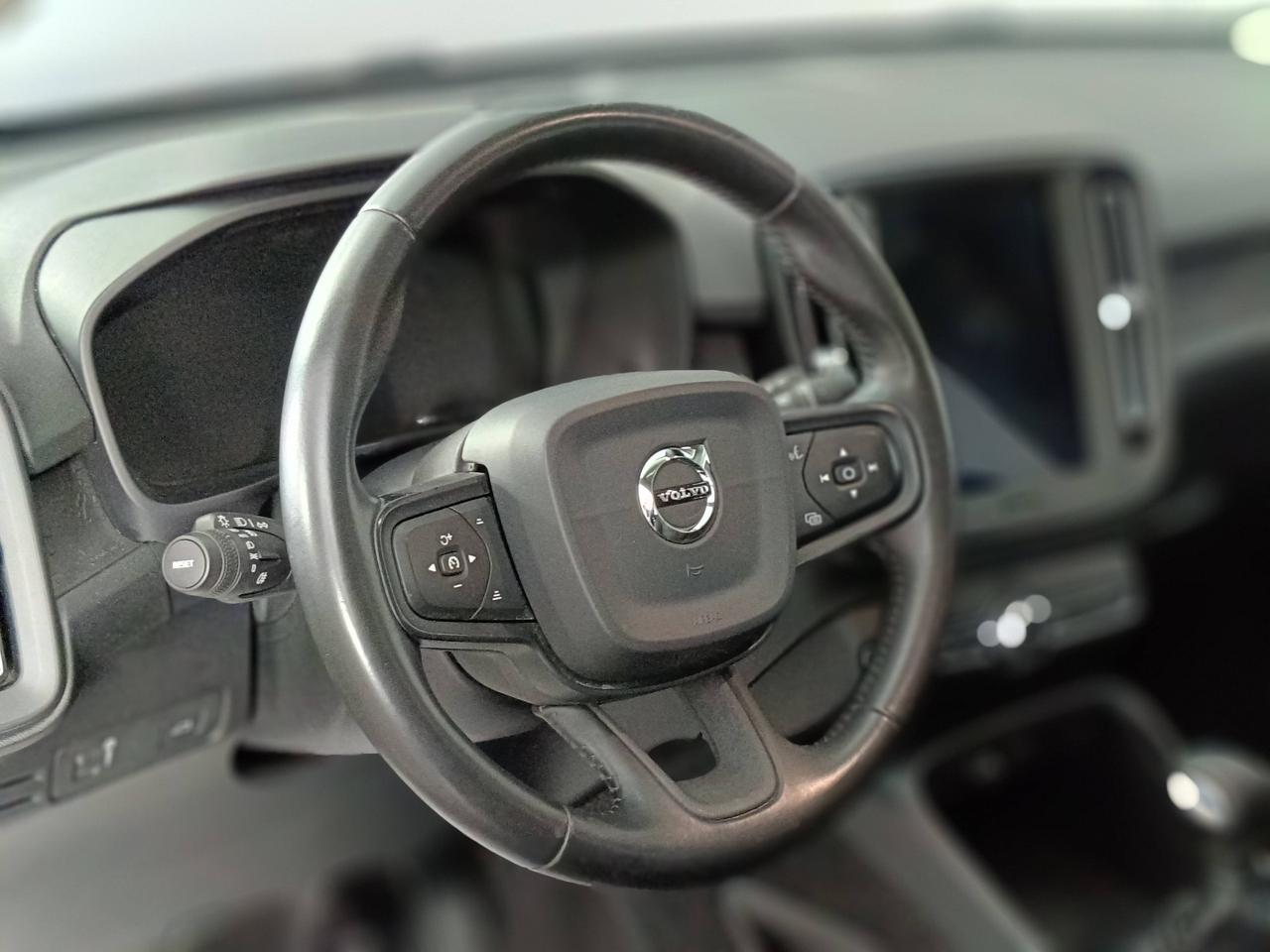 VOLVO XC40 - XC40 2.0 d3