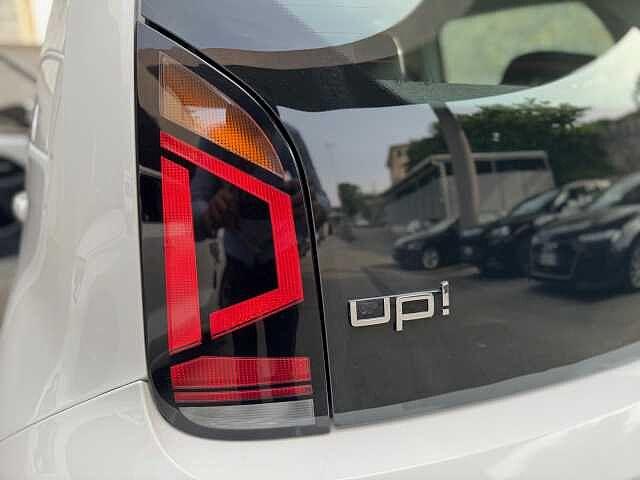 Volkswagen up! 1.0 5p. move up!