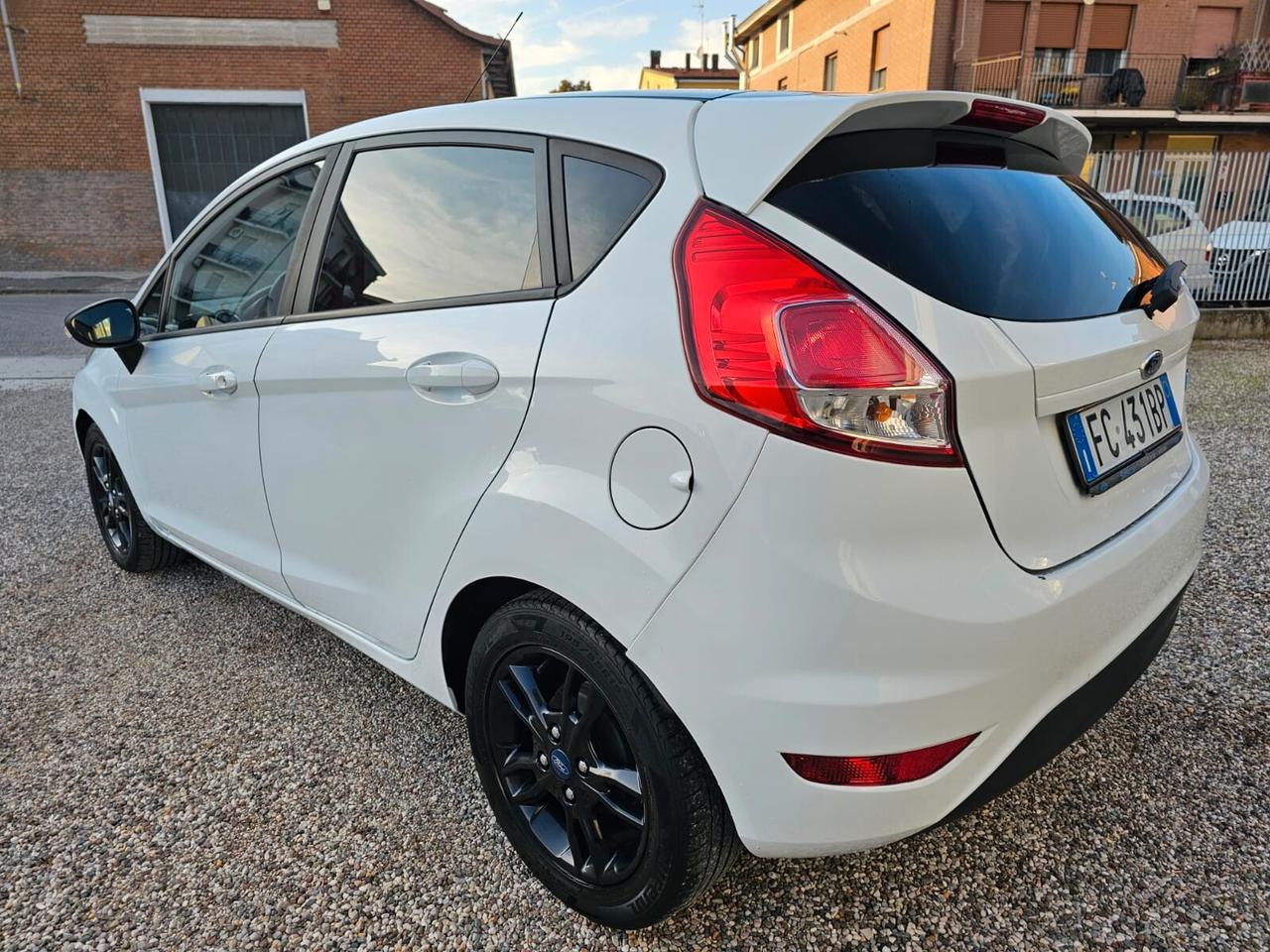 Ford Fiesta 1.5 TDCi 75cv Titanium*Clima*Cerchi*Neop