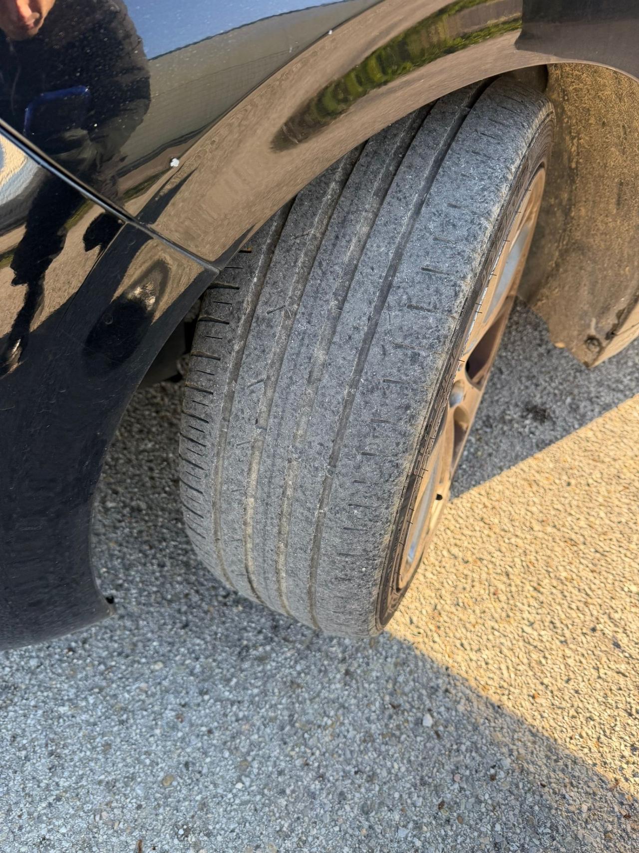 Peugeot 208 1.6 e-HDi 115 CV Stop&Start 5p Allure