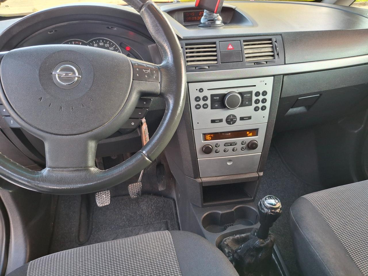 Opel Meriva 1.7 DTI Cosmo-NEOPATENTATI