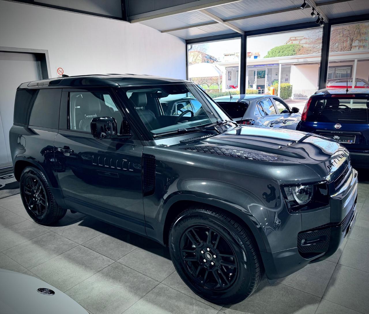 Land Rover Defender 90 3.0D I6 200 CV AWD Auto X-Dynamic SE