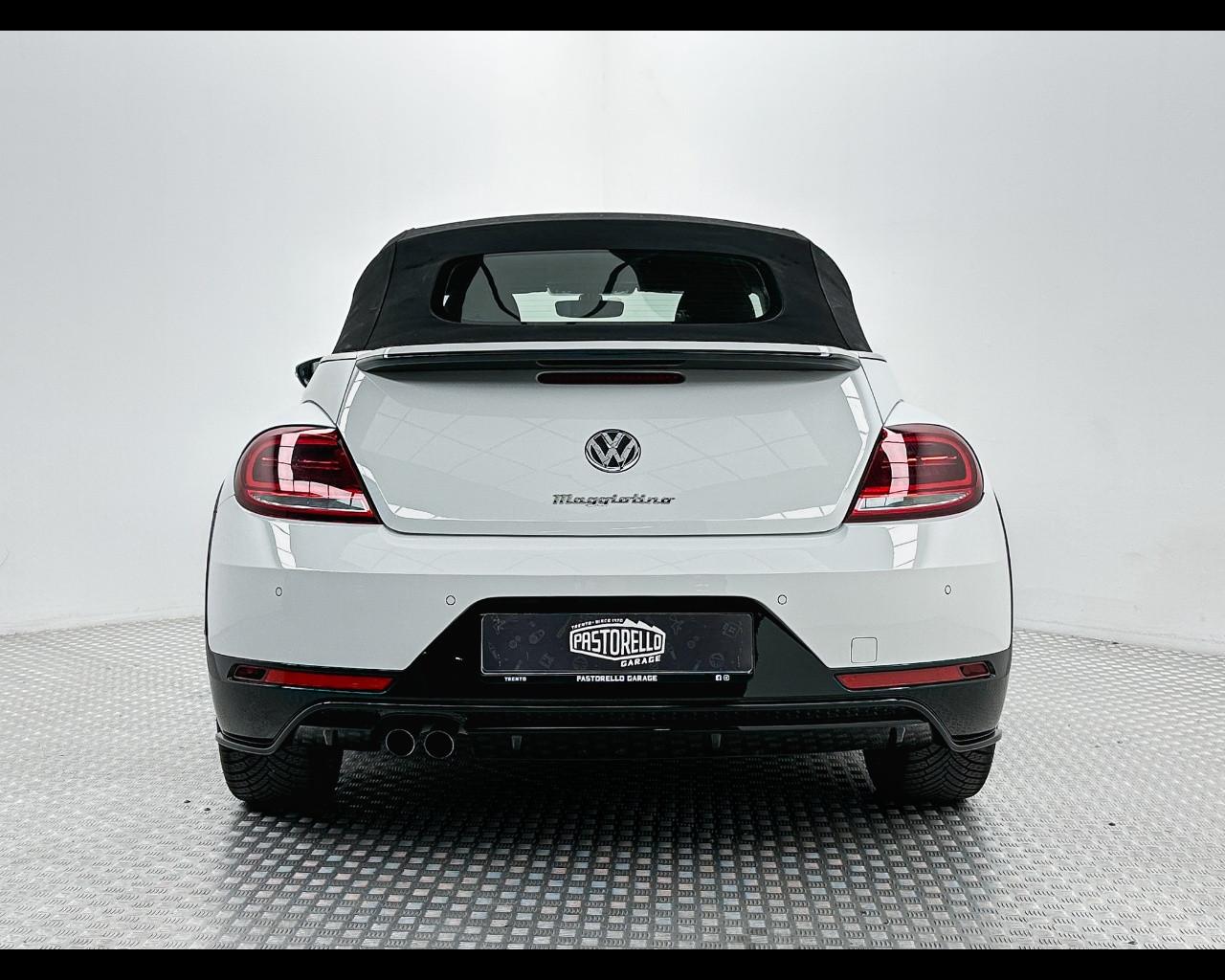 VOLKSWAGEN Maggiolino Cabrio 2.0 TDI DSG 150 CV R-LINE