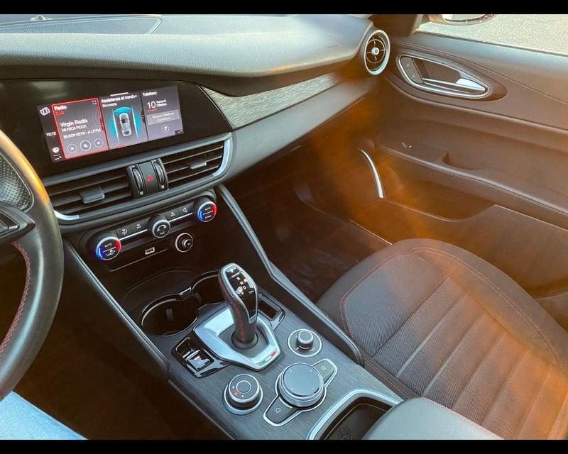 Alfa Romeo Giulia 2020 2.2 t Rosso Edizione 160cv auto