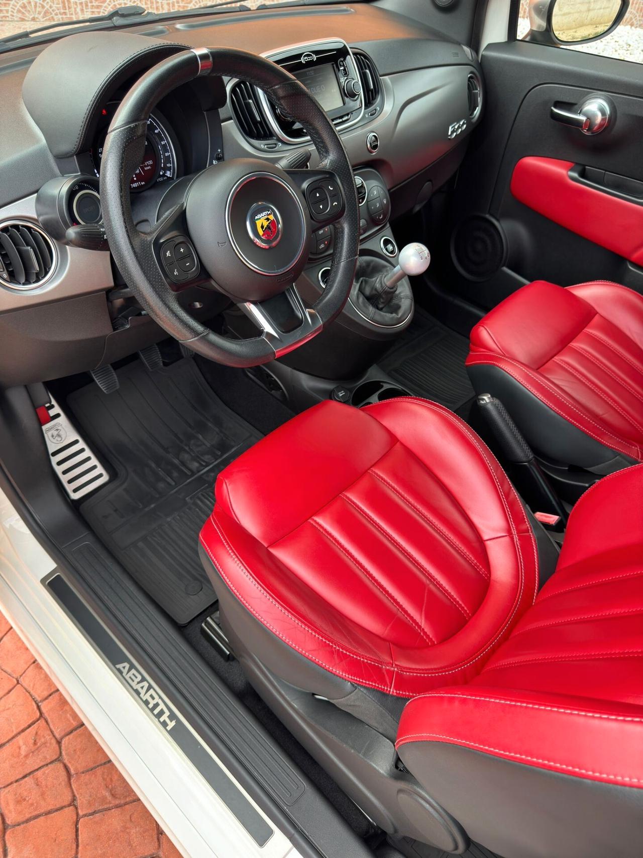 Abarth 595 1.4 Turbo T-Jet 165 CV Turismo