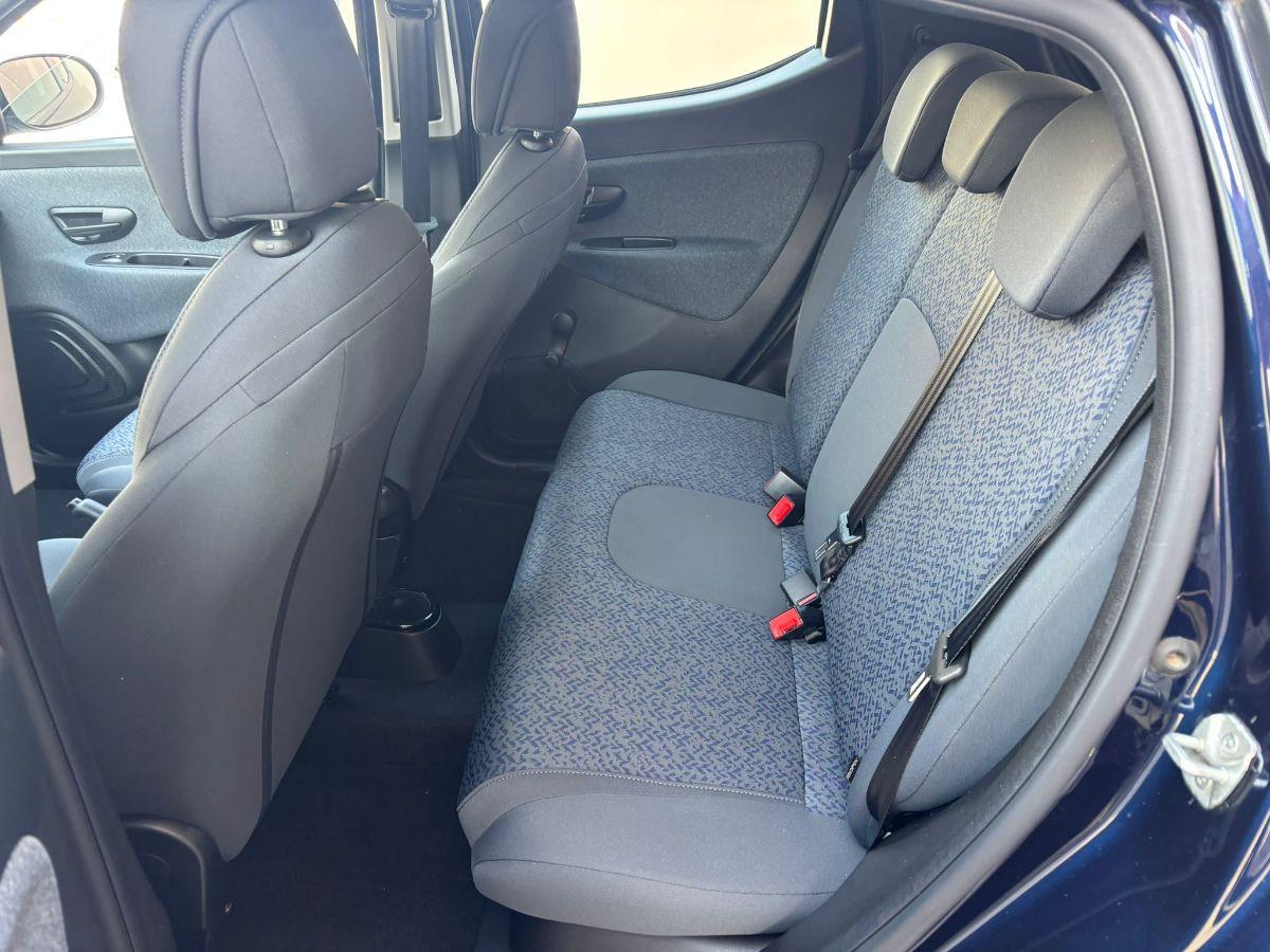 LANCIA Ypsilon 1.0 FireFly 5p.S&S Hybrid Silver 5Posti