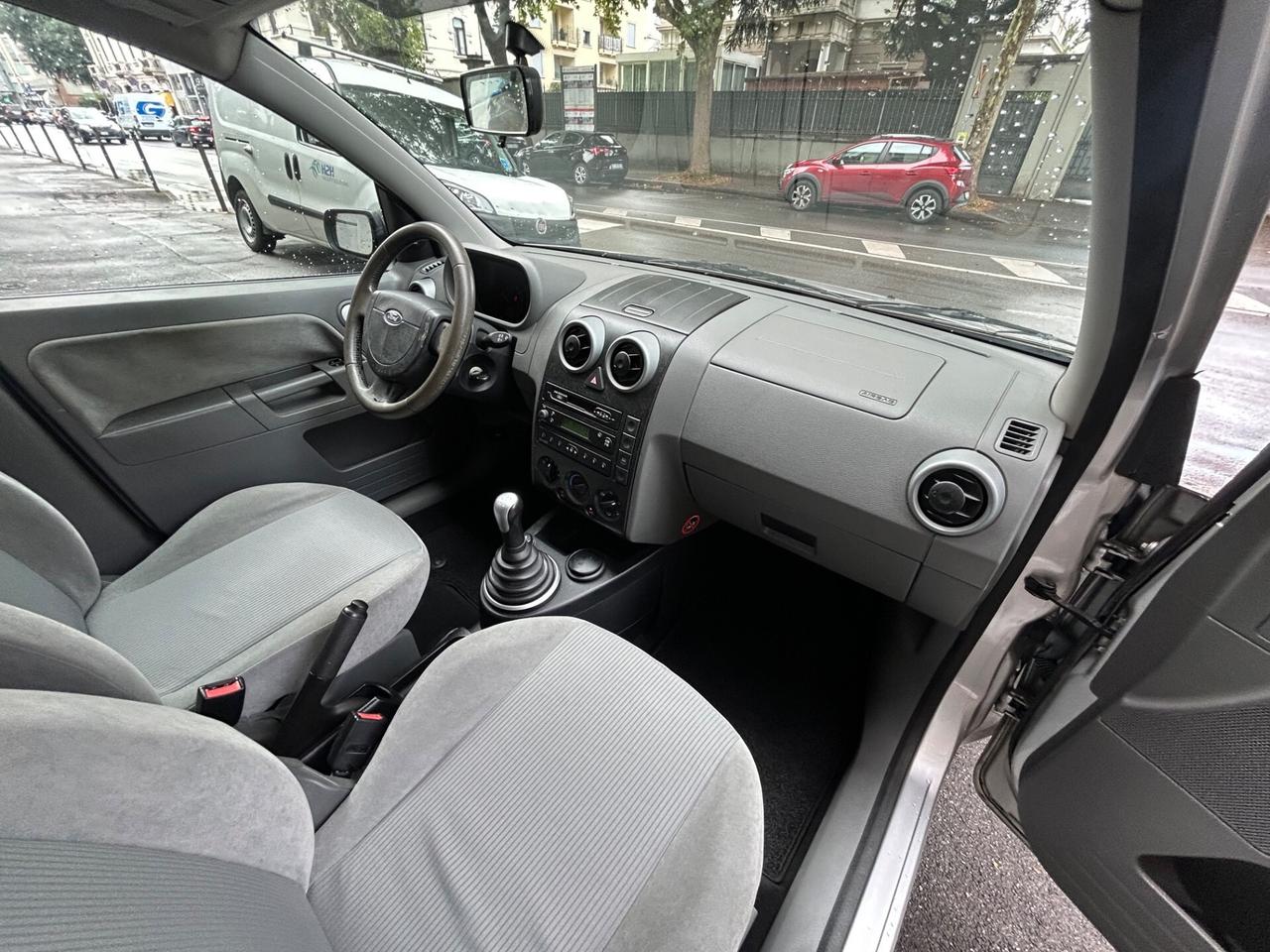 Ford Fusion 1.6 16V 5p. Elegance | 90.000KM | E4!!!
